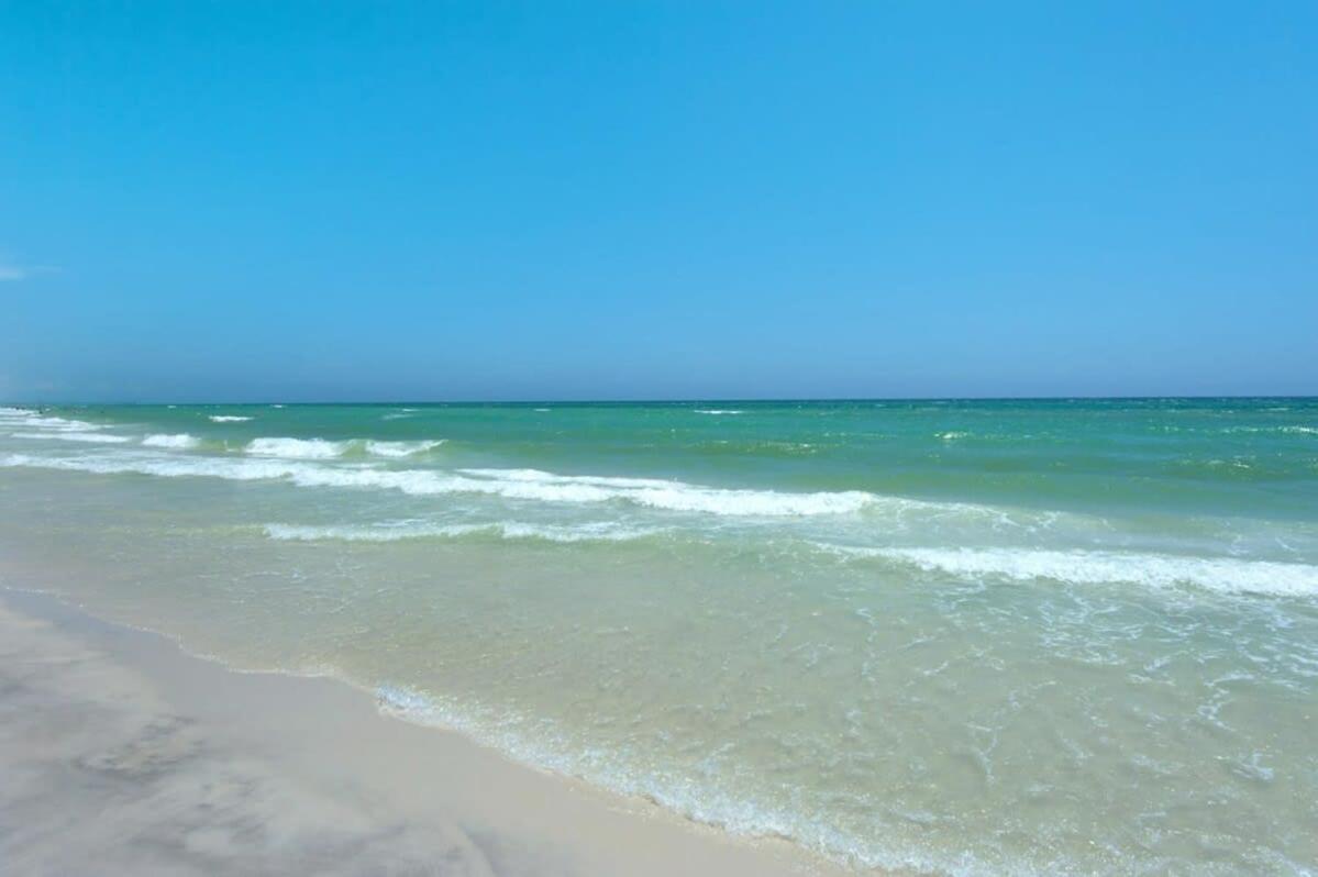 Brightly Furnished Beachfront Condominium By Brightwild Panama City Beach Exterior photo