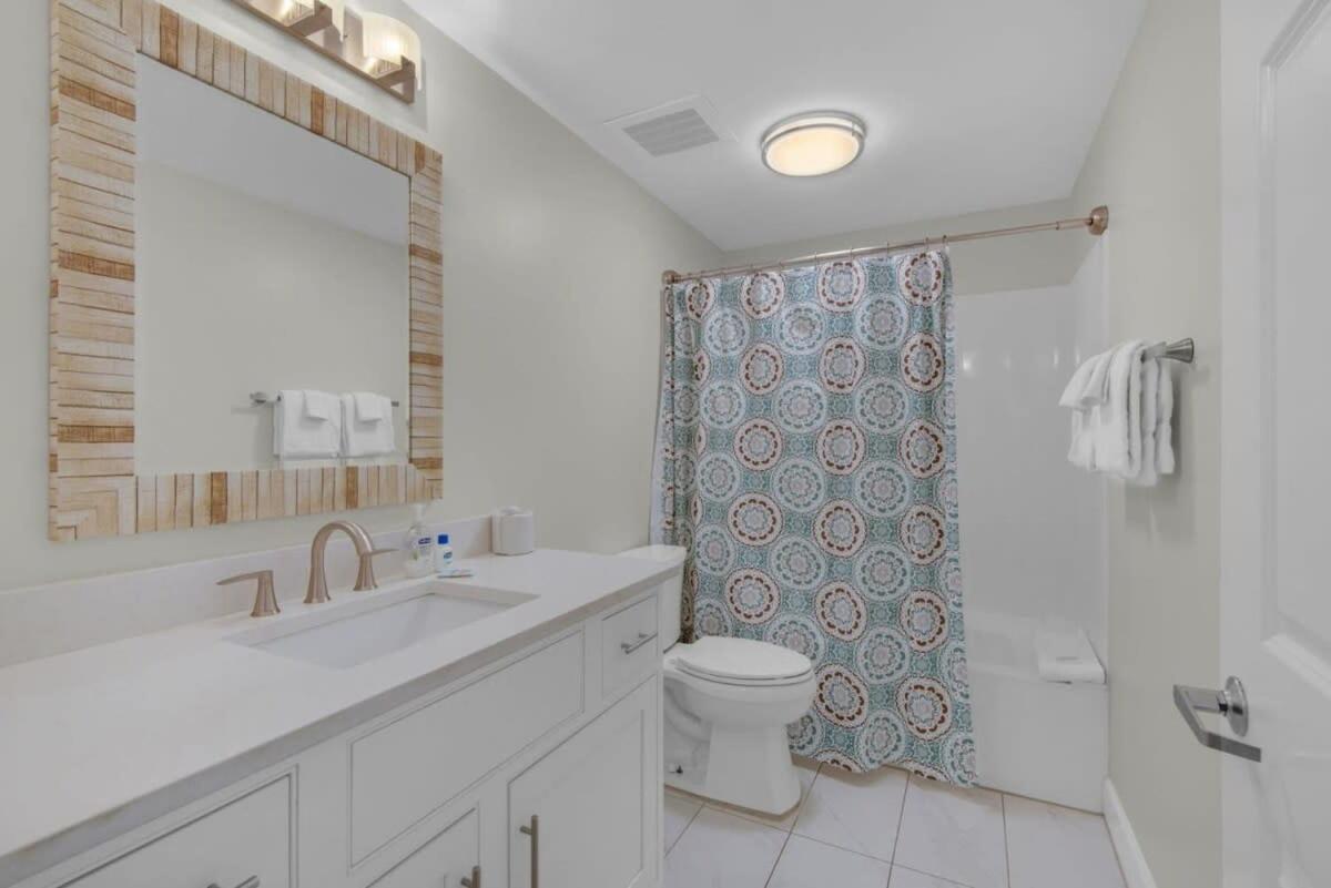 Brightly Furnished Beachfront Condominium By Brightwild Panama City Beach Exterior photo